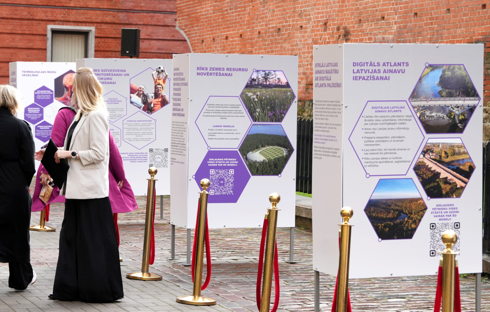 ZEST takes to the streets in Riga’s “Science Street” exhibition